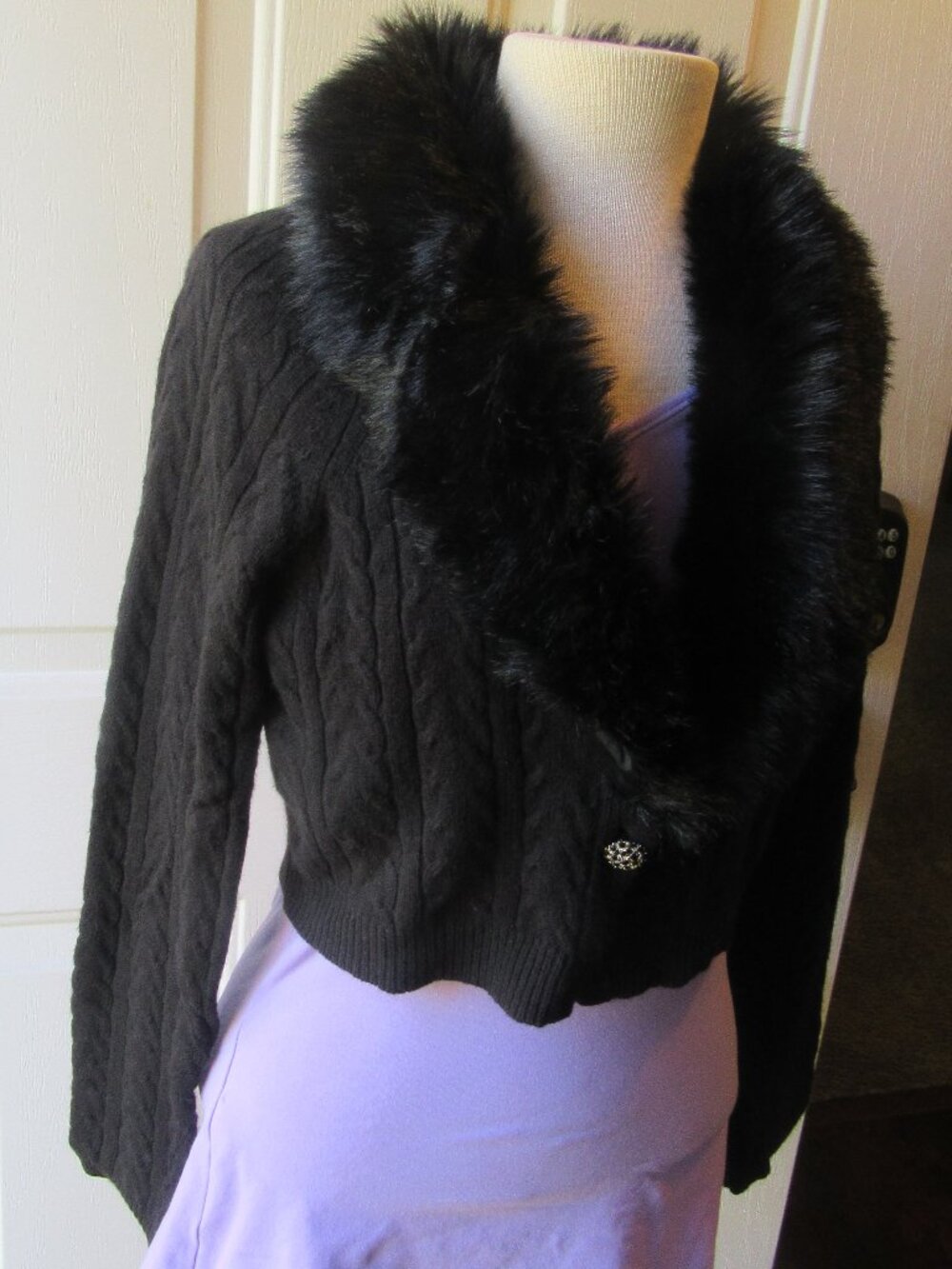 Vintage Wool, Angora Blend LOFT Black Cropped Cardigan w. Faux Fur Collar Size M
